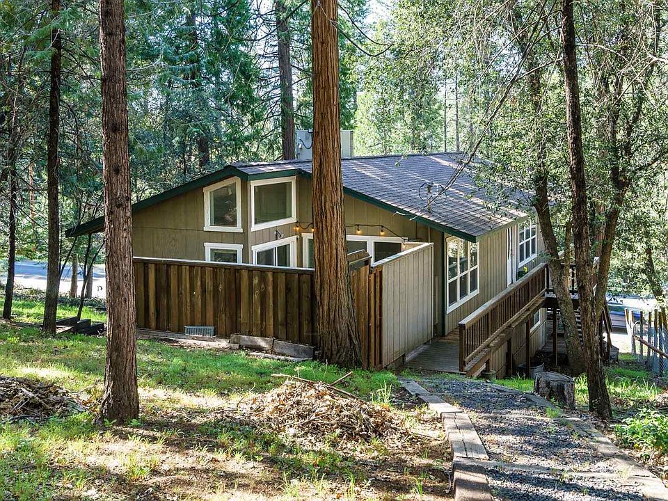 1st image of 22348 Ponderosa Dr