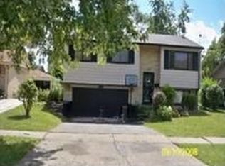 547 Hickok Ln, University Park, IL
