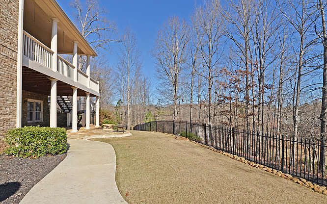 Backyard extends beyond fenc