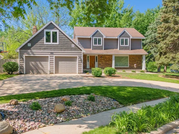 3801 S Slaten Park Dr, Sioux Falls, SD 57103