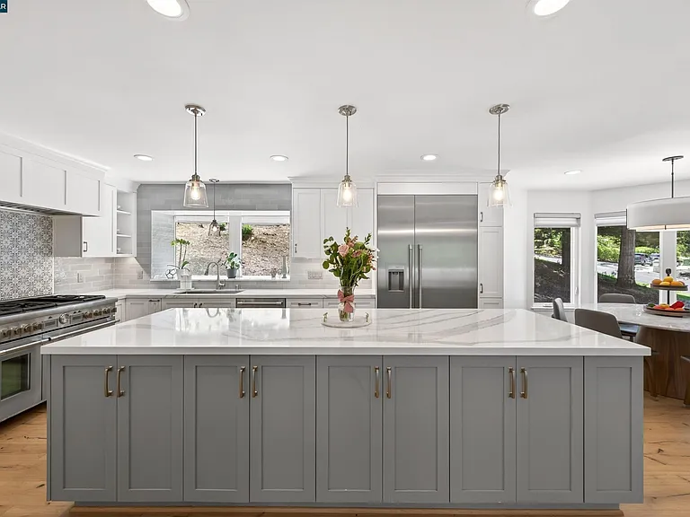 2324 Saddleback Dr — Photo 31