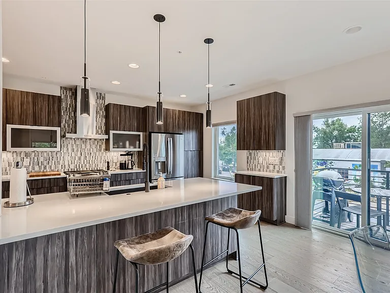 Modern and sleek kitchen