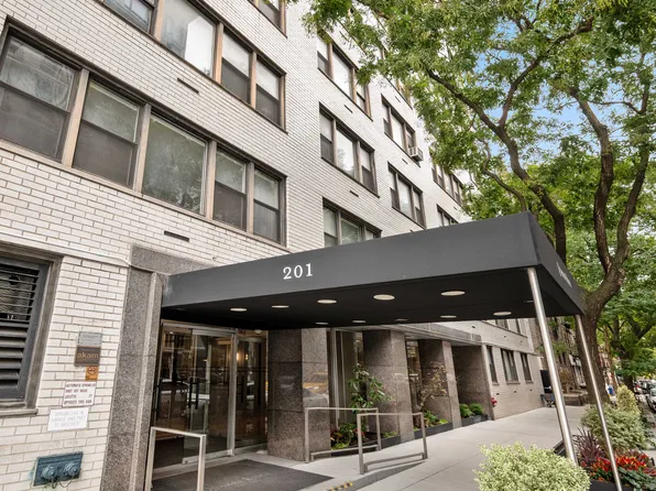 201 East 21st Street image 7 of 7