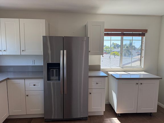 3rd image of 522 Washington St #522