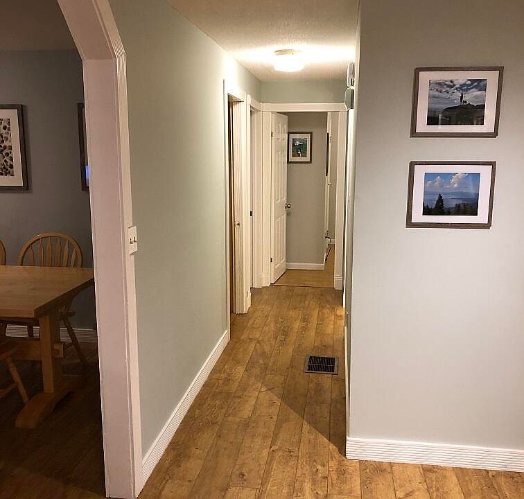 2nd image of 2005 Summerhaven Rd