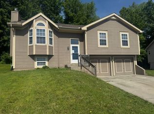 5606 N Richmond Ave, Kansas City, MO 64119