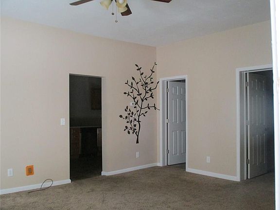5th image of 315 Binford St