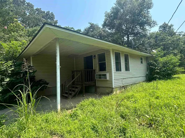 13801 Royal Oaks Dr, Mabelvale, AR 72103