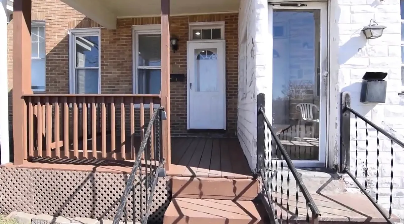 3 bed, 1.5 bath, 654 sqft, $1,650 — Photo 1