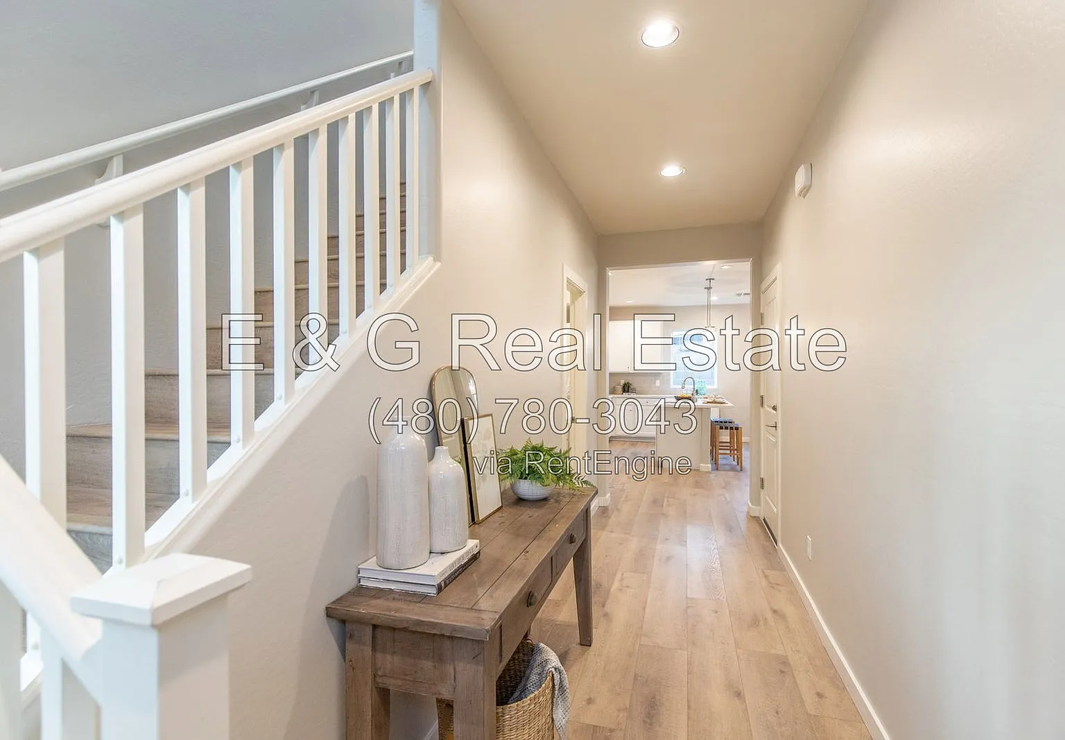 3 bed, 2.5 bath, 1828 sqft, $3,100 — Photo 3
