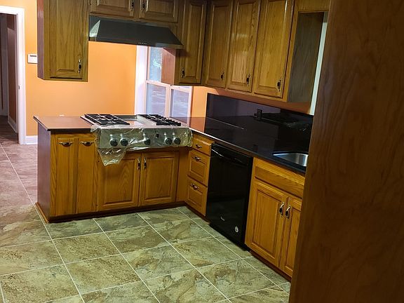 2nd image of 2714 Curtis Dr