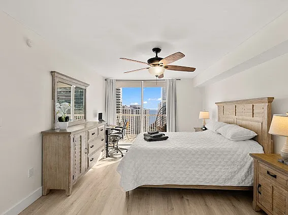 1200 Brickell Bay Dr #32 — Photo 25
