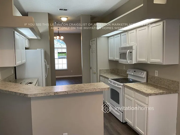 12243 Mantle Dr — Photo 6