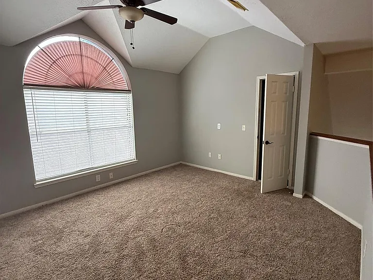 1927 Kelona Dr — Photo 17