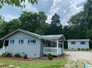 1391 Winfield Dr, Bessemer, AL 35022