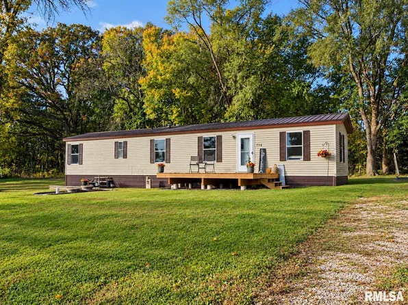 176 Lake Warren Dr, Monmouth, IL 61462