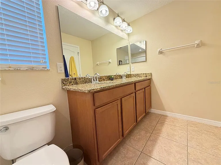 206 Scaton Way — Photo 32