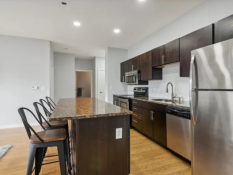 1238 N 28th St #3F — Photo 8