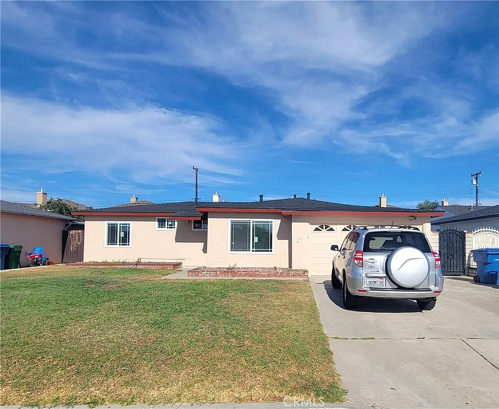 3 bed, 1091 sqft, $3,600 — Photo 1