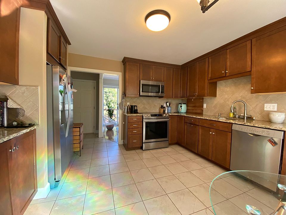 Kitchen 14.5 ft x 12 ft