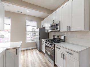 1118 W 17th St #3, Chicago, IL 60608
