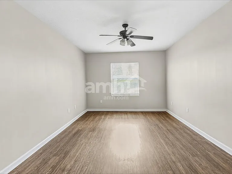 810 Dunkirk Ave NW — Photo 9