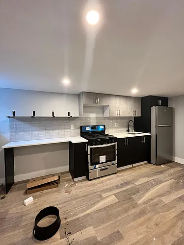 36 Clerk St #BASEMENT Photo 1