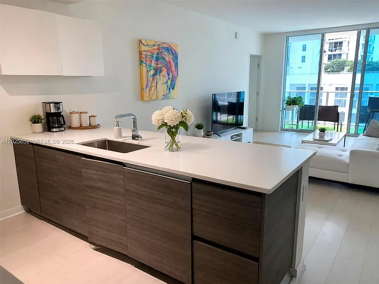 1100 S Miami Ave #1111 — Photo 7