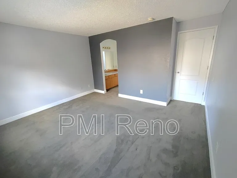 3042 Chilcoot Dr — Photo 13