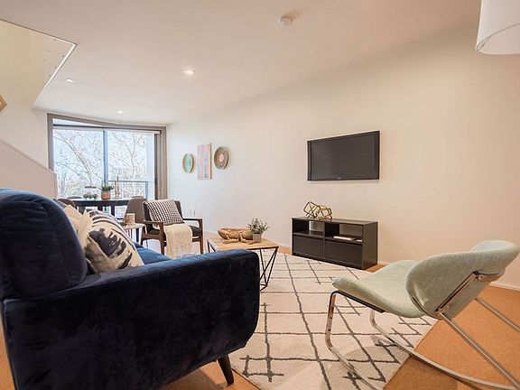 3rd image of 1201 N Francis Ave APT 314
