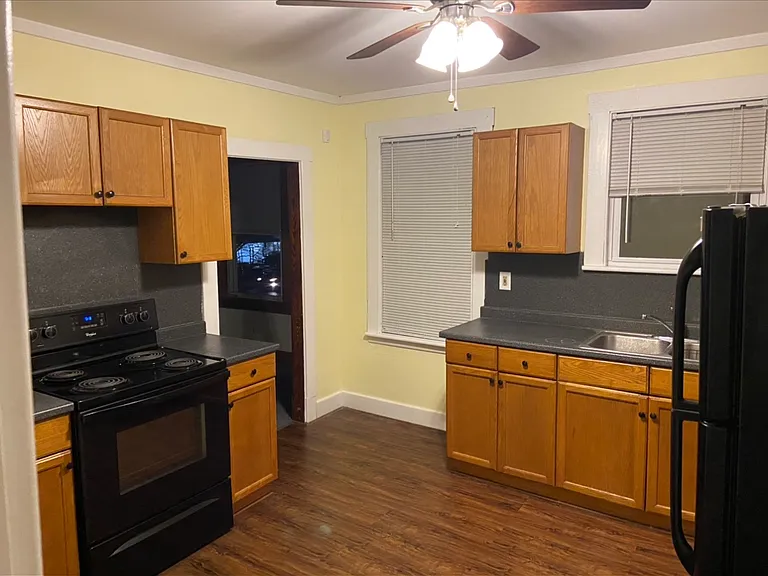 156 S Broad St #2 — Photo 3