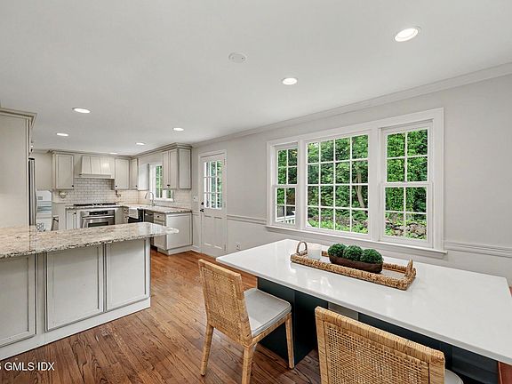 4th image of 32 Welwyn Rd