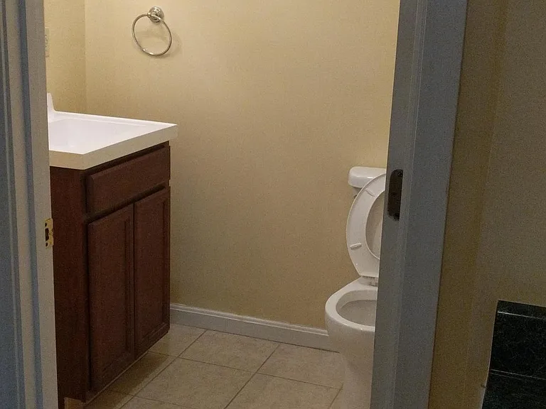 1506 Helmridge Ct — Photo 26