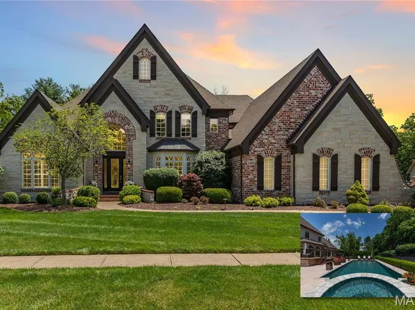1320 Westchester Manor Ln, Chesterfield, MO 63005