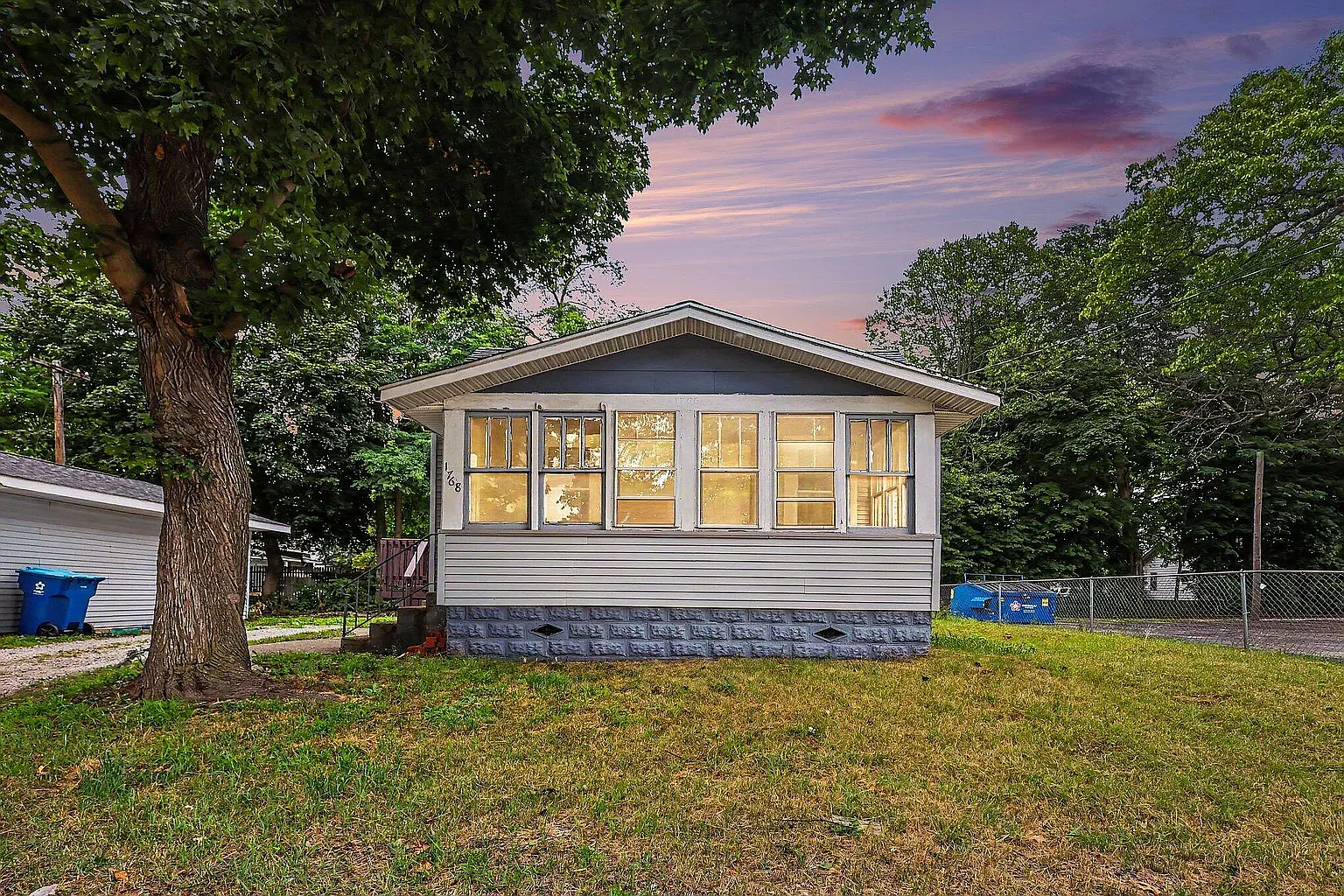 1 bed, 572 sqft, $900 — Photo 2