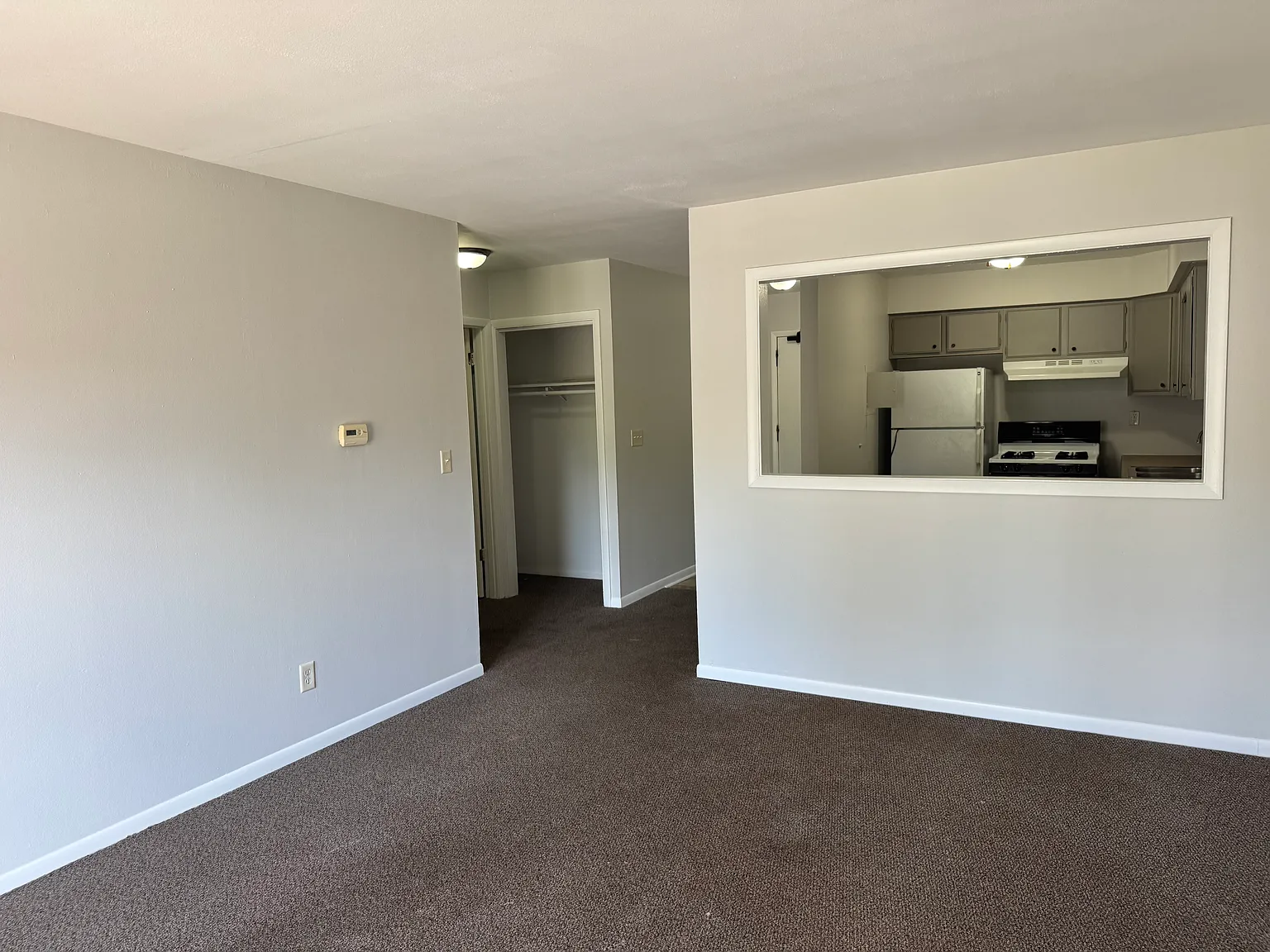 3201 Gilbert Ave — Photo 4