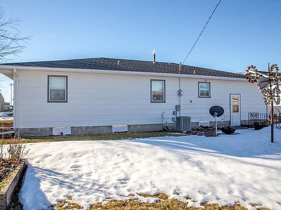 241 E 1st St, Lawrence, Ne 68957 