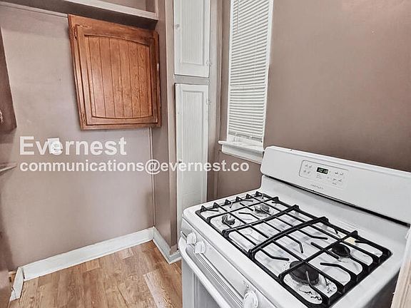 5th image of 4203 Cortland St #1