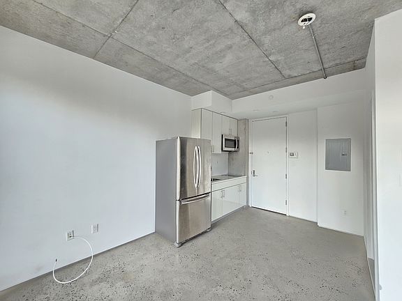 2nd image of 87 Wolcott St APT 2A