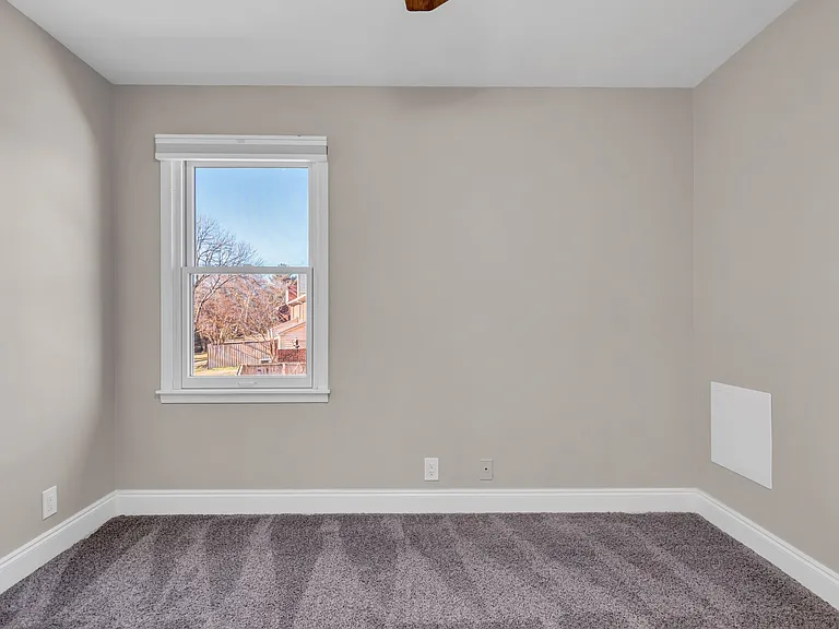 217 Westfield Dr — Photo 18