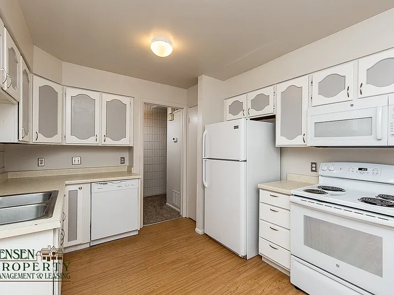 781 N Valley View Dr #44 — Photo 9