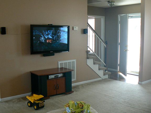 5th image of 1723 Dunraven Dr