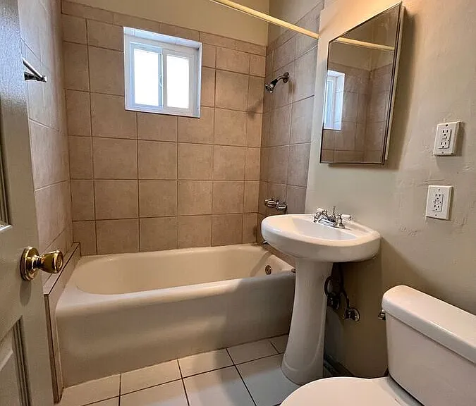 512 N Alexandria Ave #104 — Photo 10