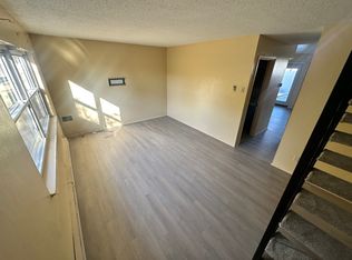 7338 Hazelcrest Dr, Hazelwood, MO 63042