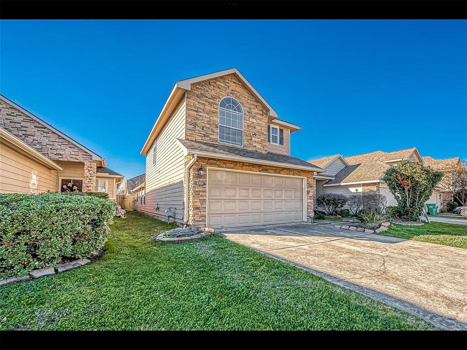 1st image of 10819 Waterfern Ct