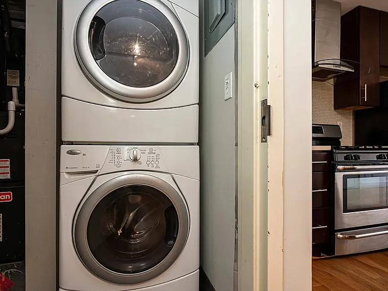 20 Fayette St #3R — Photo 12