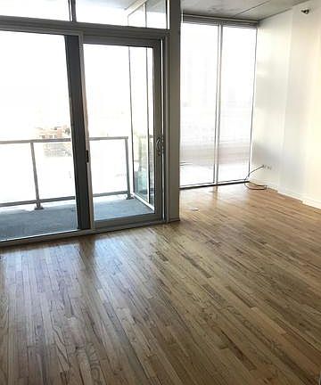 4th image of 1720 S Michigan Ave APT 604