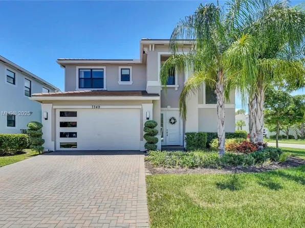 7349 Stella Ln, Lake Worth, FL 33463