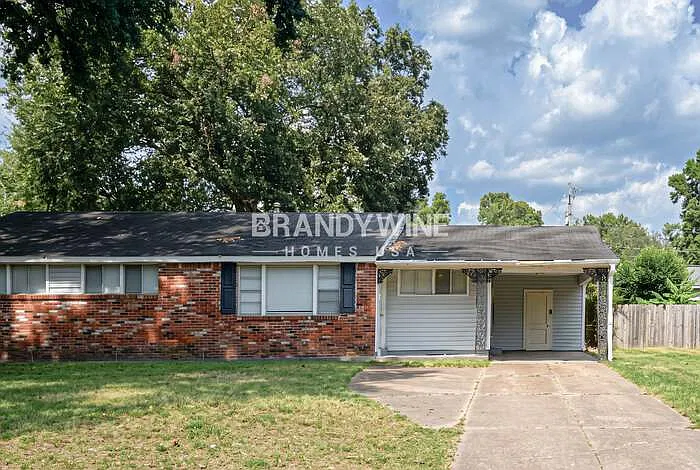 3 bed, 2.0 bath, 1246 sqft, $1,345 — Photo 2