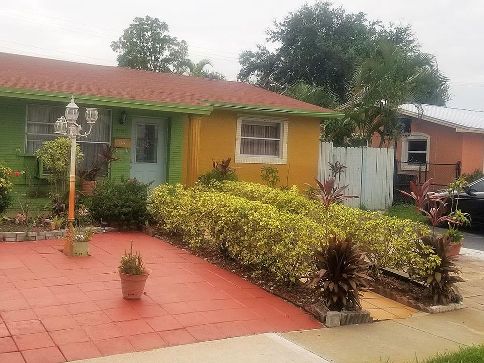 1st image of 4103 NW 39th Ave